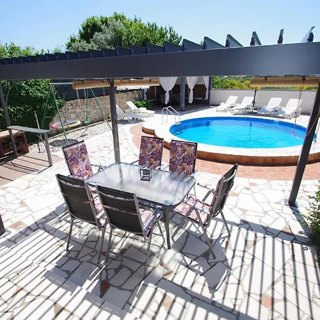 House Nena Casa vacanze Pola